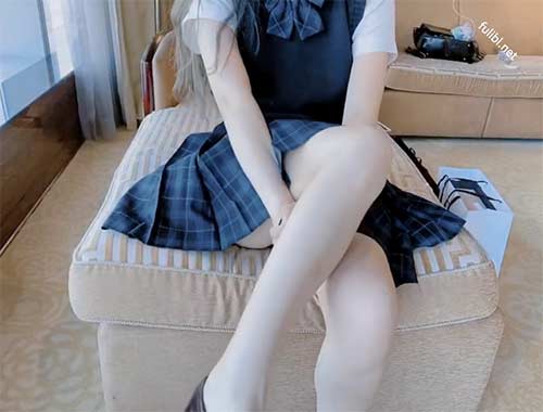 可爱的wink   白丝英伦少女🍑