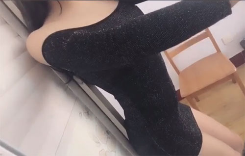 桥桥 黑丝包臀裙㊙️