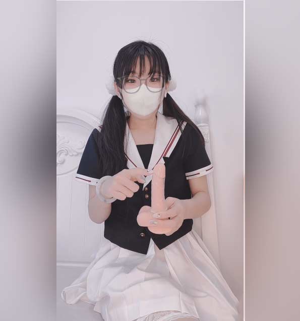 兮兮  纯情少萝的奖励👾