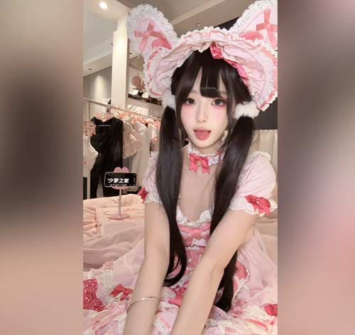 季雨 双马尾白丝洛丽塔🛁