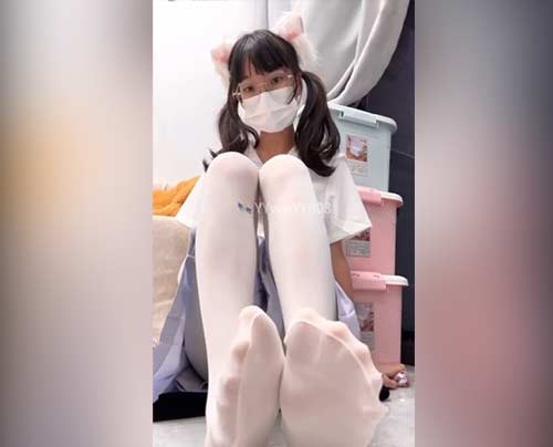 米米  白丝反差少女💗