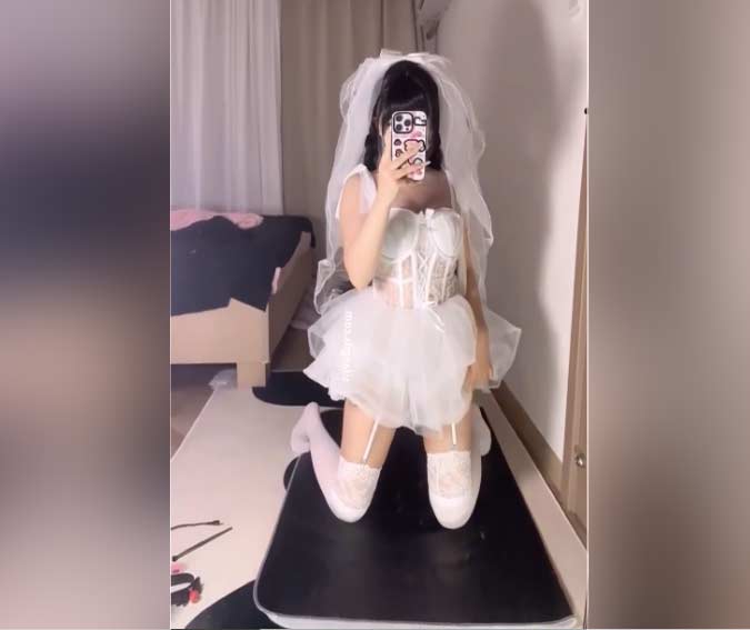 小甜   白丝婚嫁💯